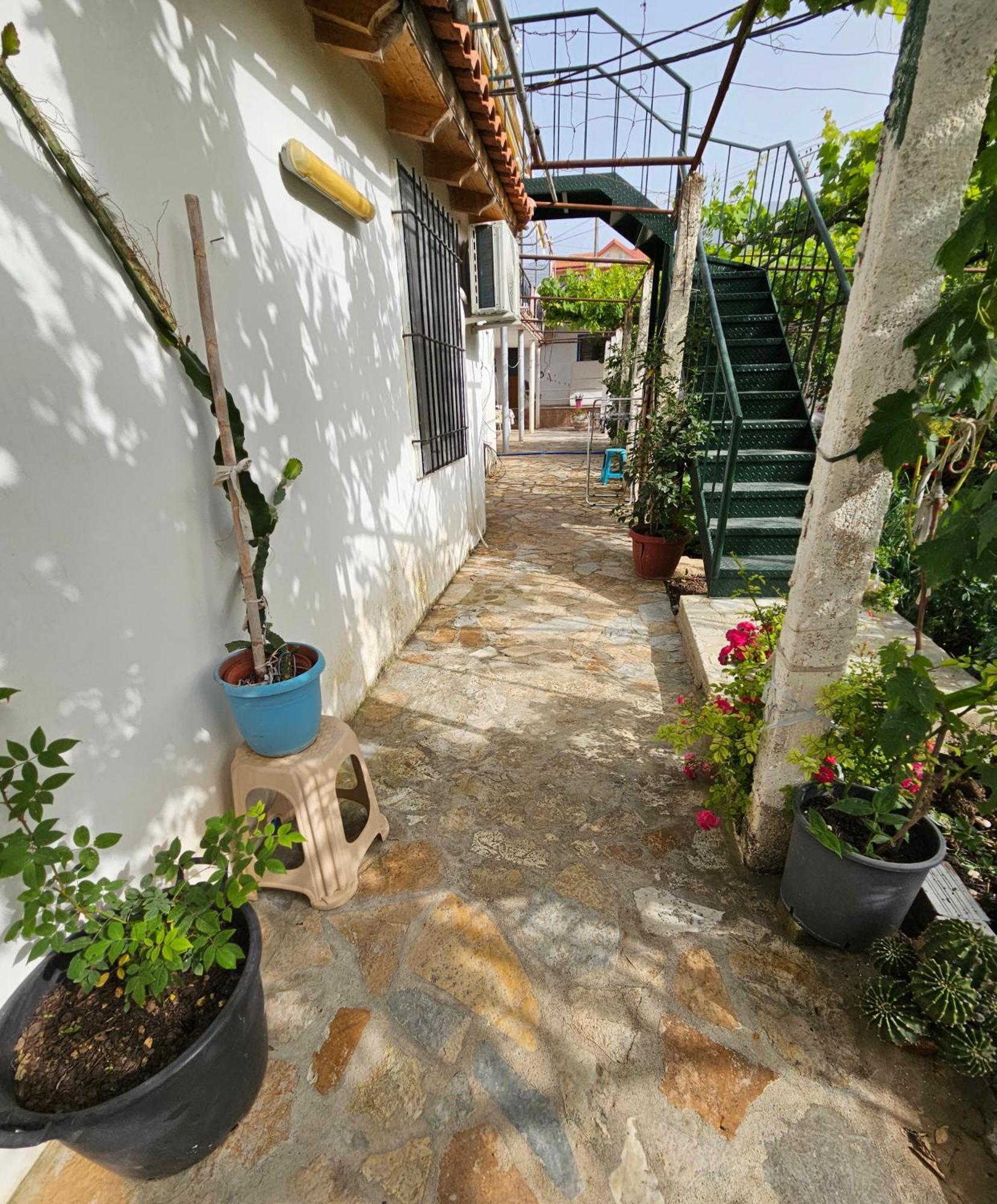 Aeria Rooms Himare Exterior photo