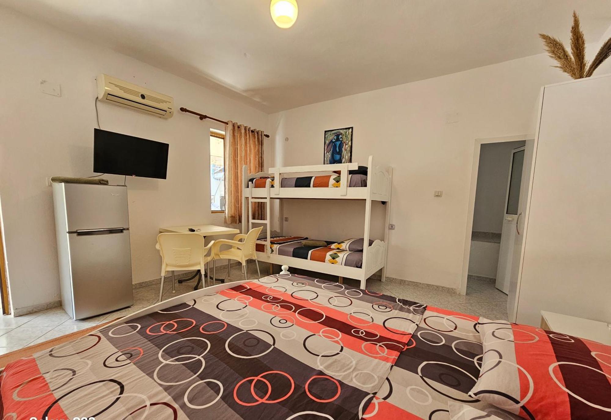 Aeria Rooms Himare Exterior photo